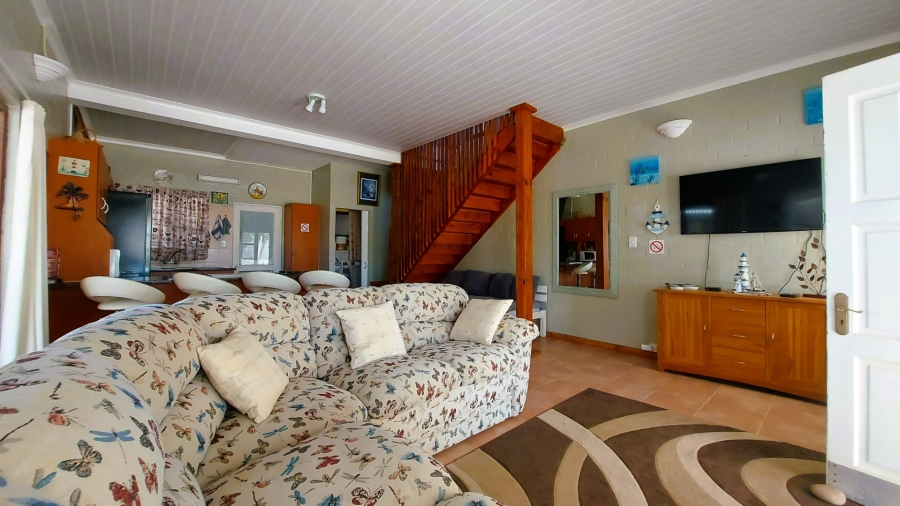 5 Bedroom Property for Sale in Britannia Bay Western Cape